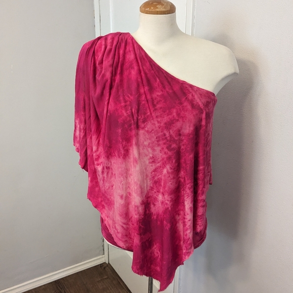 Young Fabulous & Broke Pink Top. - Picture 1 of 10